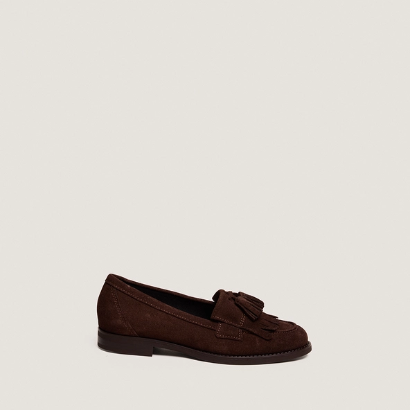 Tasseled loafers in dark brown split leather | NELLE