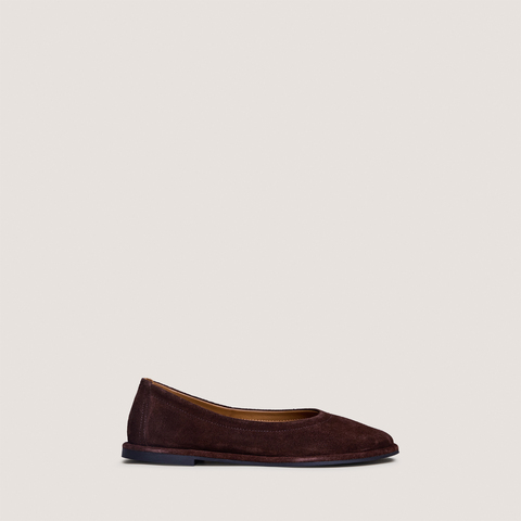 Round-toe ballet flats brown