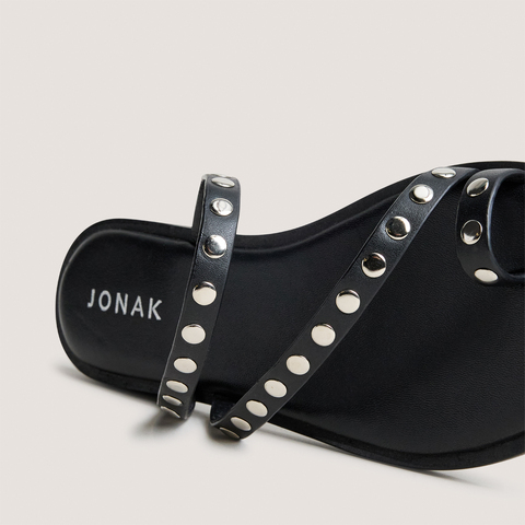 Flat sandals with thin straps black