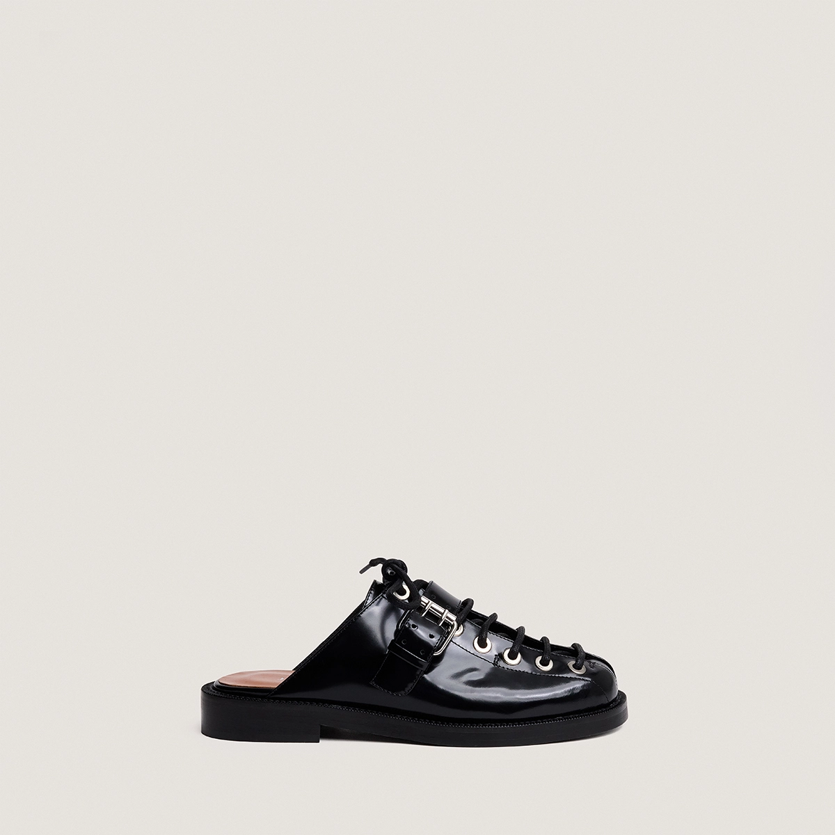 Lace-up mules in black glazed leather| DESSA
