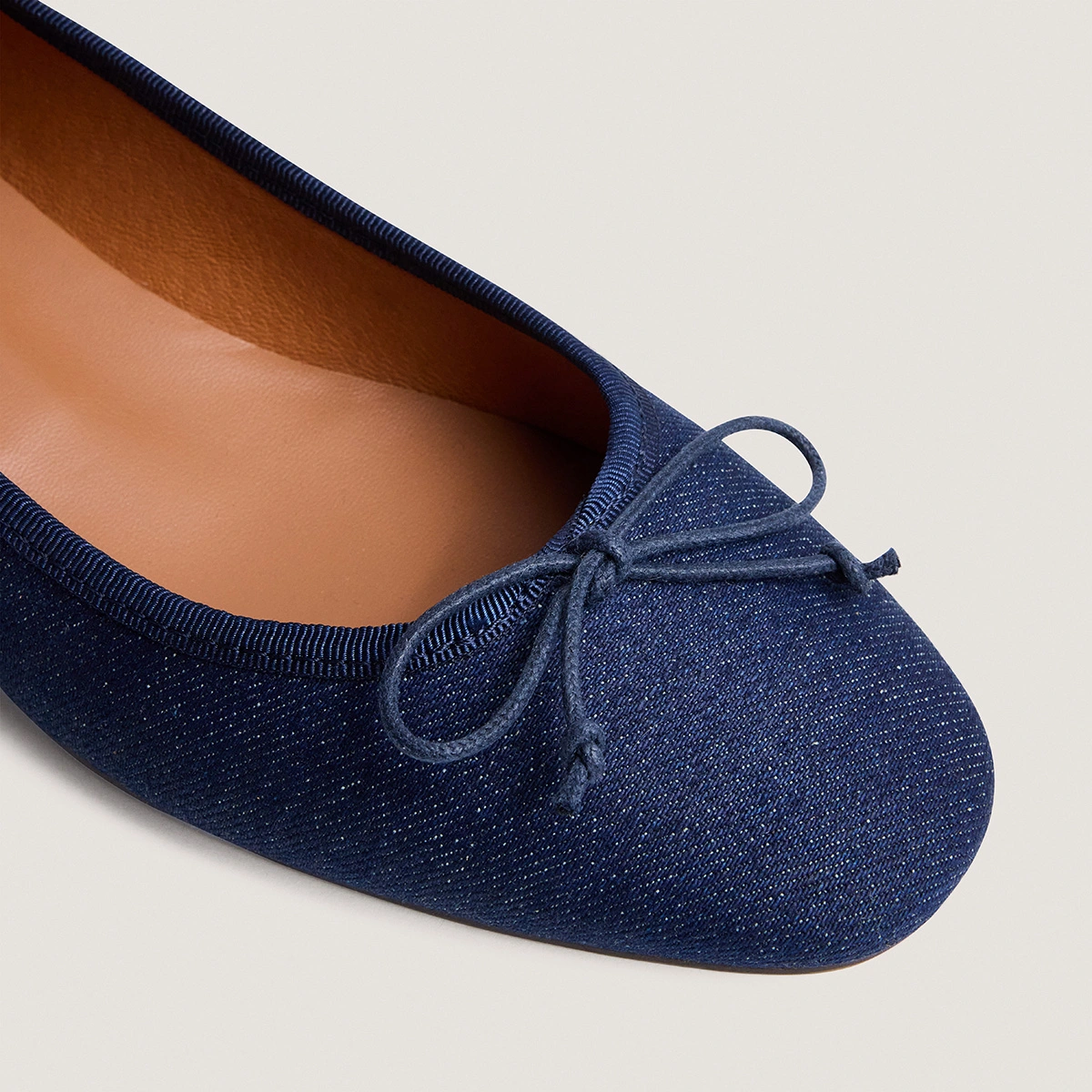 Heeled ballet flats in dark blue denim | DADOU
