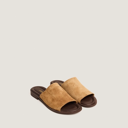 Thin-sole mules in tobacco slipt leather | janet