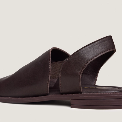 Elastic-strap sandals in dark brown leather | jess
