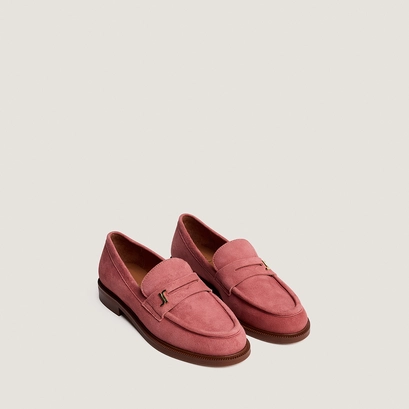 Round-toed loafers with monograms pink