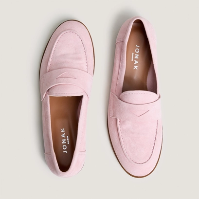Round-toe loafers in petal pink suede | thelma