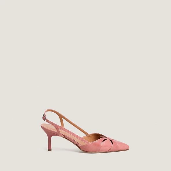 Pointed-toe slingback pumps in dusty rose pleated patent leather | DAMOUR