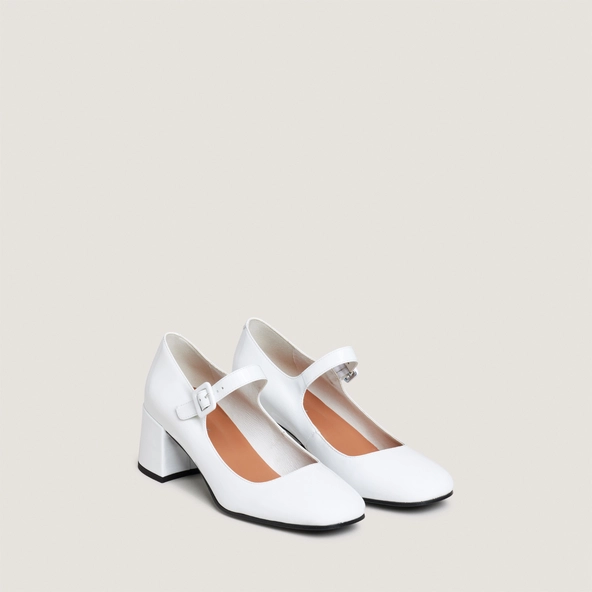 Heeled Mary Janes in white pleated patent leather | DITTUS