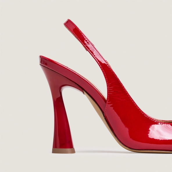 Pointed-toe slingback pumps in berry red patent leather | DRESSY