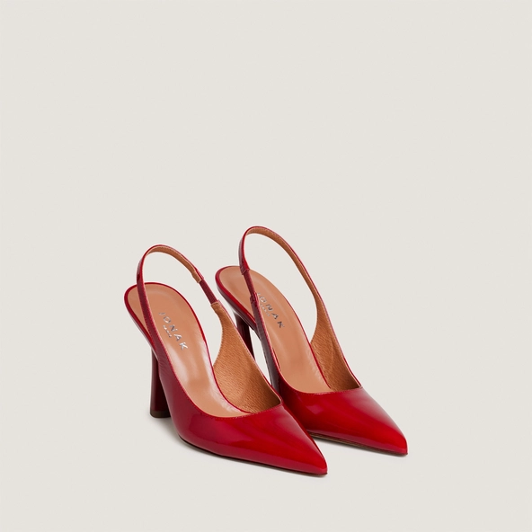 Pointed-toe slingback pumps in berry red patent leather | DRESSY