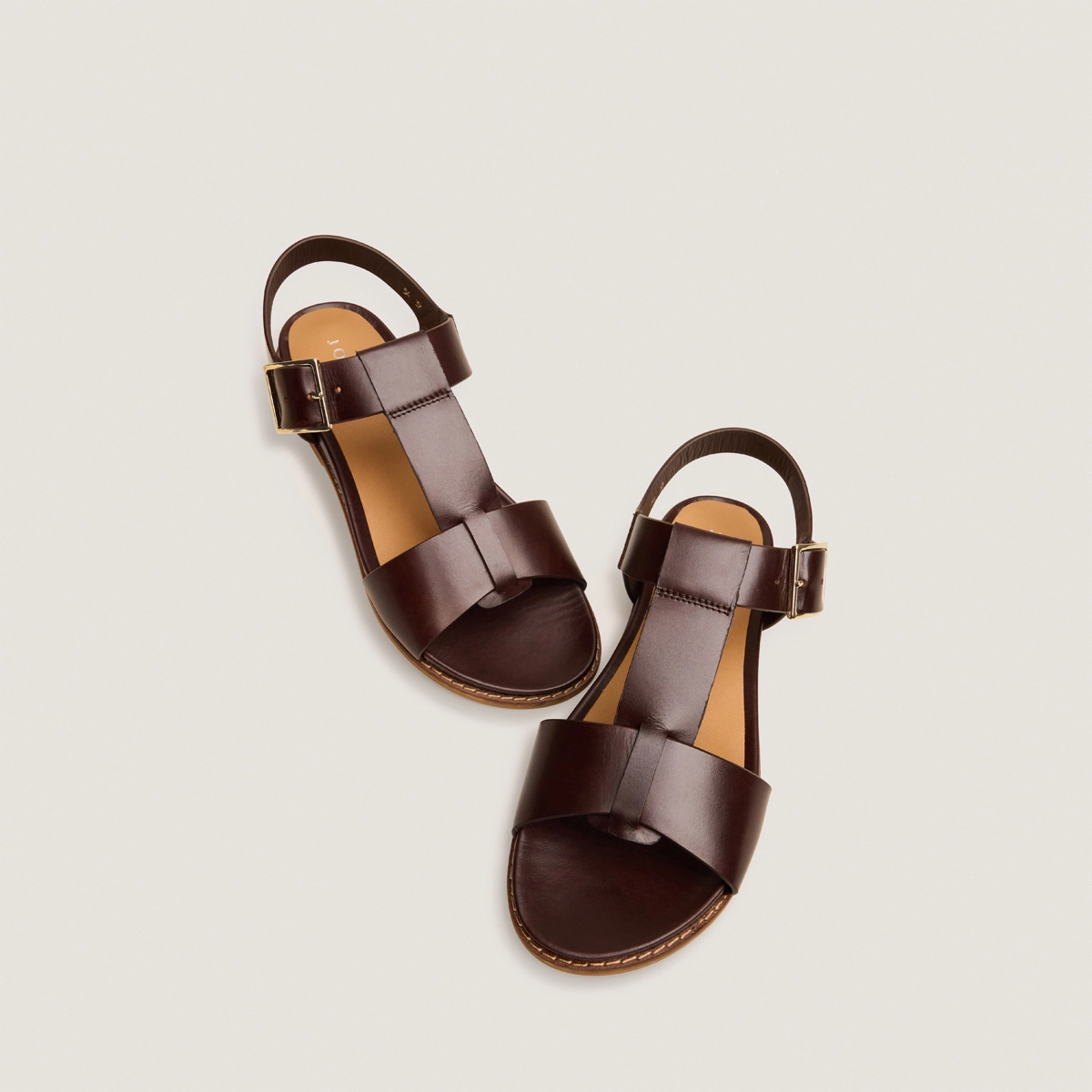 Adjustable sandals with large buckles in red-brown leather | ACCOCA