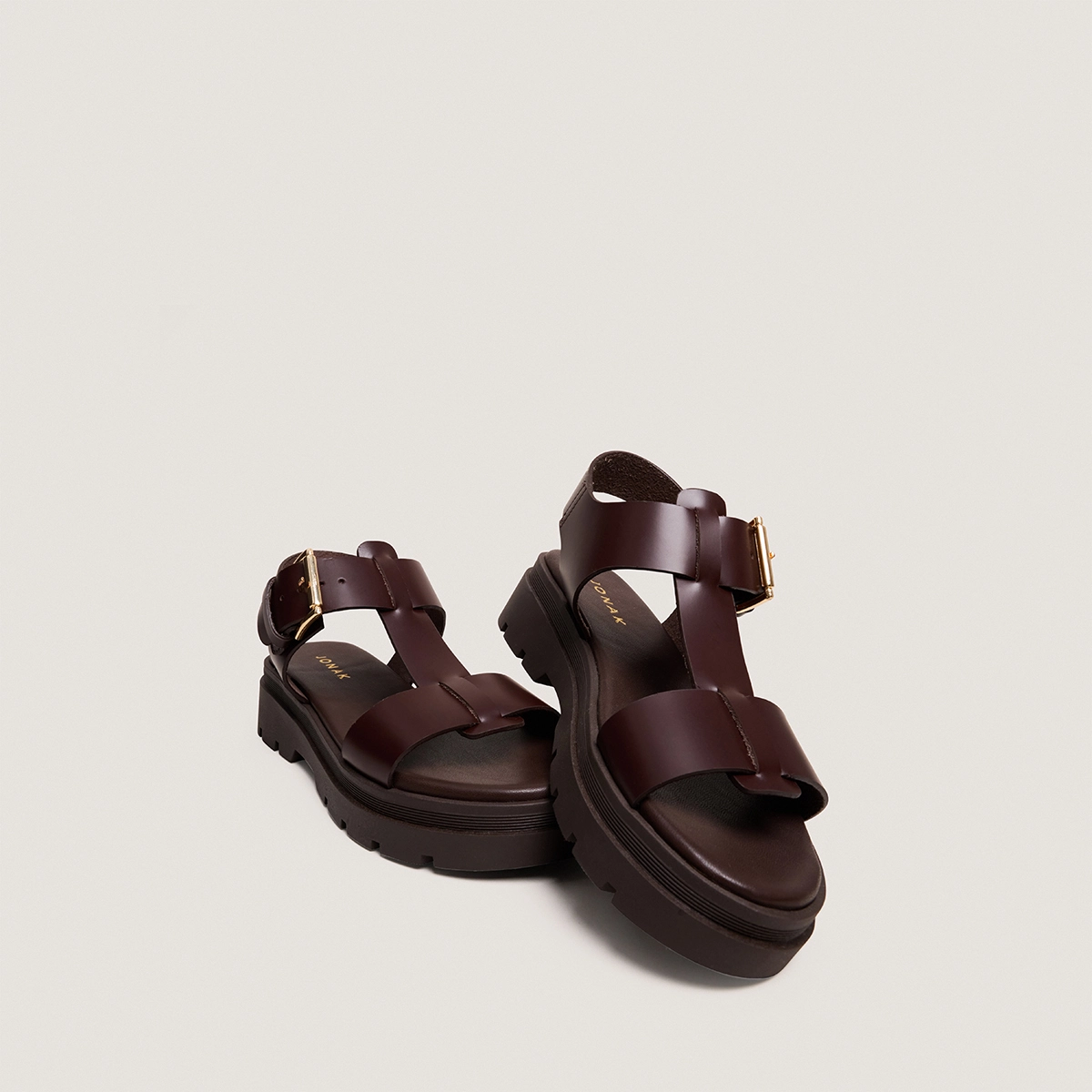 Platform sandals with wide straps in brown leather | LISBONNE