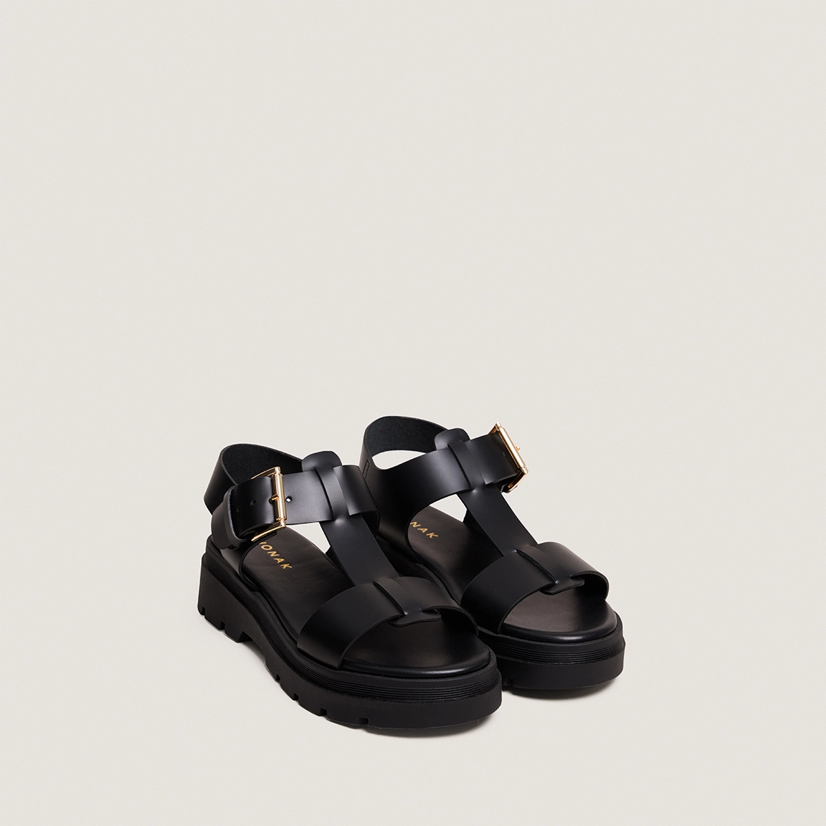 Platform sandals with wide straps in black leather | LISBONNE