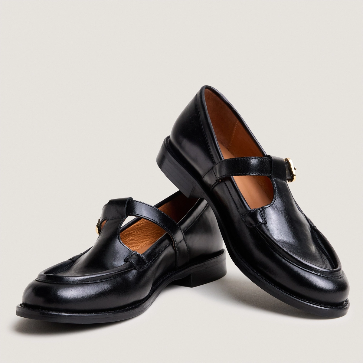 Strap loafers in black leather | DESERT