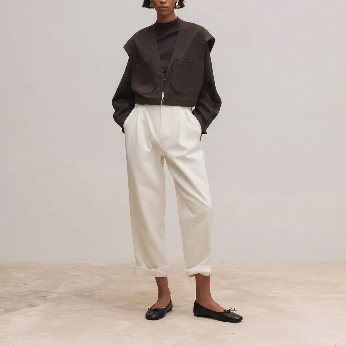 Lace-up ballet flats in black leather | DALLETTE