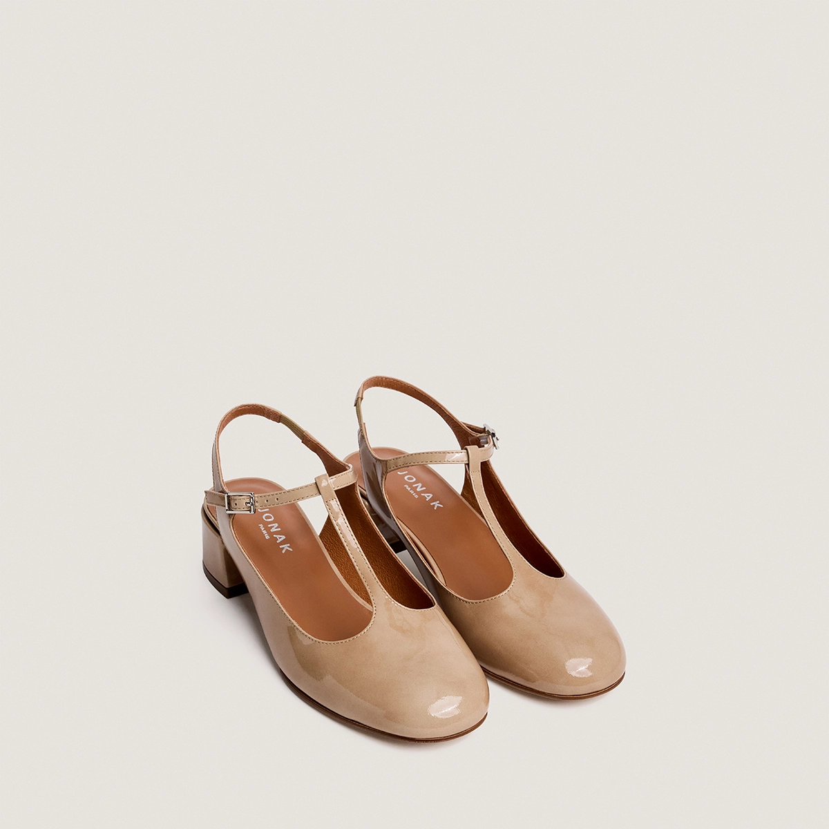 Open back t-bar in beige cracked leather | DORIEL