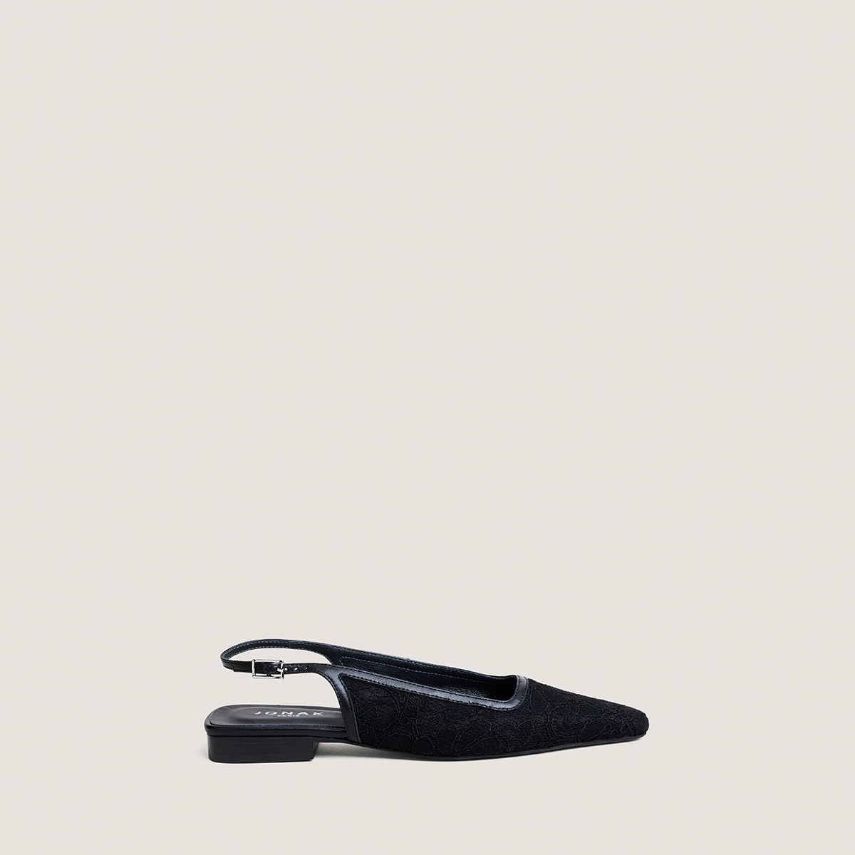 Pointed-toe slingback ballet flats in black lace and black leather | DAXO
