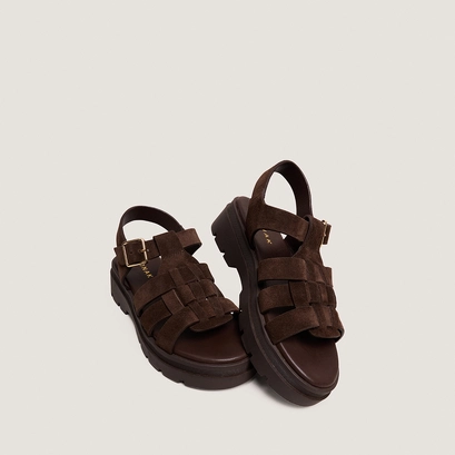 Sandals with treaded soles brown
