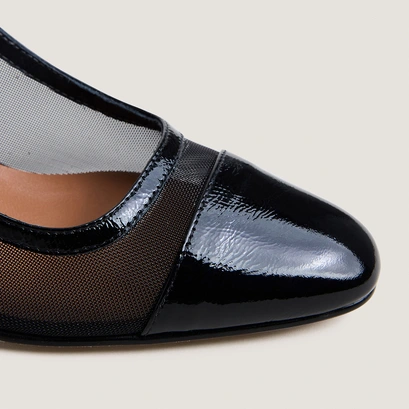 Heeled slingbacks in black pleated patent leather and black mesh | drag