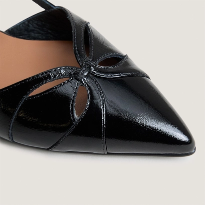 Pointed-toe slingback ballet flats in glossy leather | damoura
