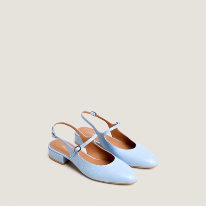 Round-toe slingbacks in sky blue pleated patent leather | davo