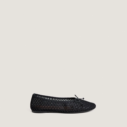 Low-heeled ballet flats in black mesh | dalessia