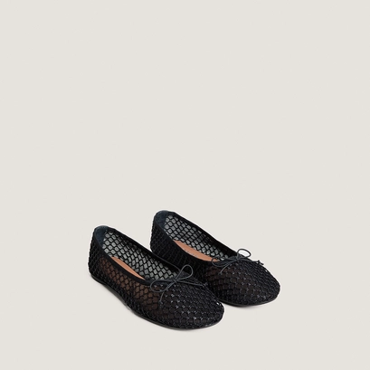 Low-heeled ballet flats in black mesh | dalessia