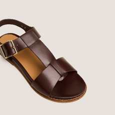 Adjustable sandals with large buckles red brown