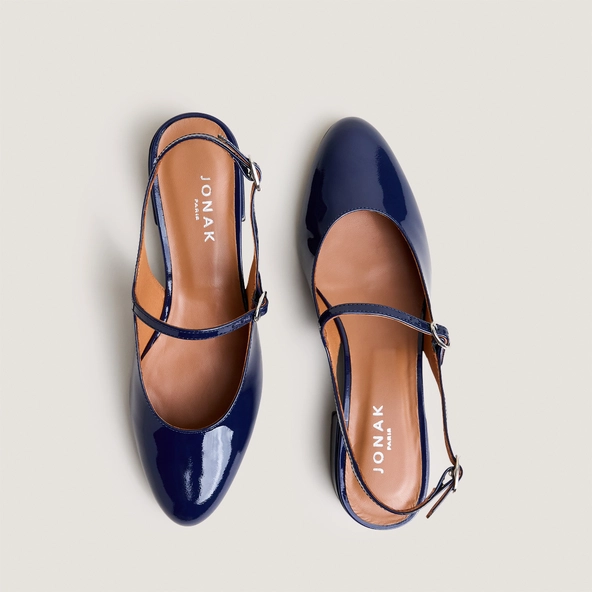 Round-toe slingbacks in blue patent leather | DAVO