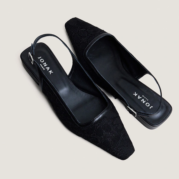 Pointed-toe slingback ballet flats in black lace and black leather | DAXO