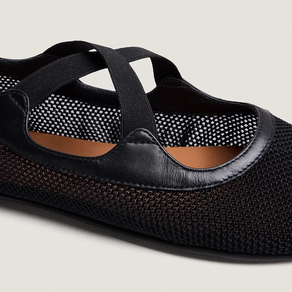 Elasticated ballet flats in black mesh and black leather | DESSIN