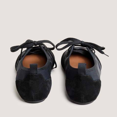 Lace-up ballet flats black