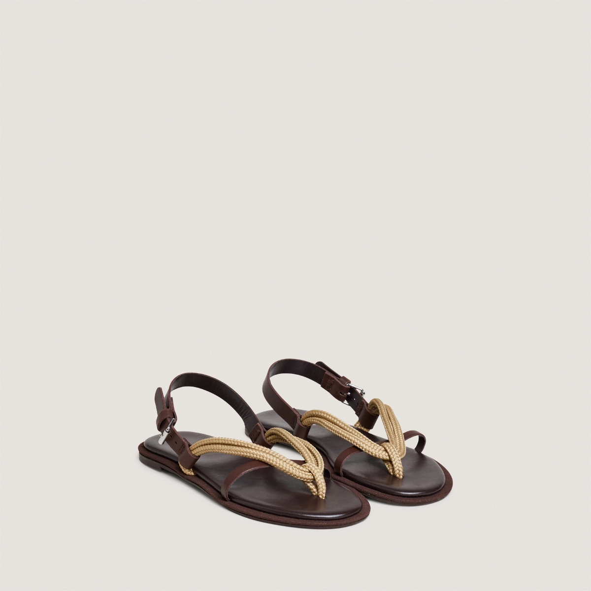 Flat toe-post sandals in cacao leather | EMELINE