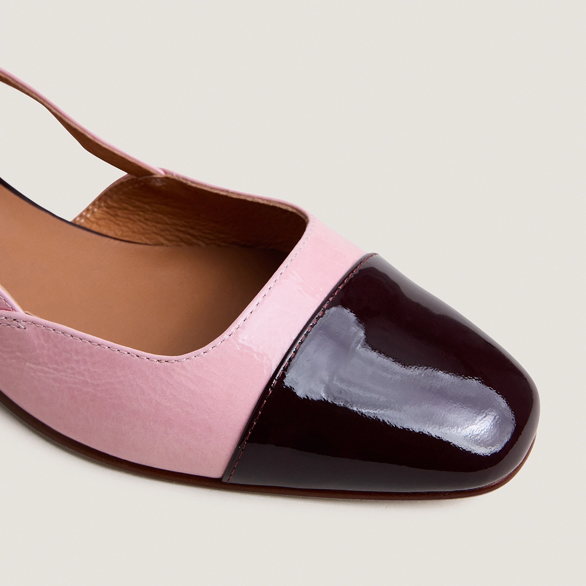 Slingbacks ballet flats in burgundy patent leather and petal pink pleated patent leather | DHAPOU