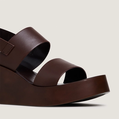 Wedge sandals with wide straps in cacao leather | elisa