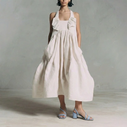Heeled sandals with straps in sky blue pleated patent leather | VIMY