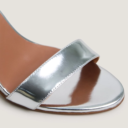 High-heel ankle-strap sandals in silver mirror leather | dilecta