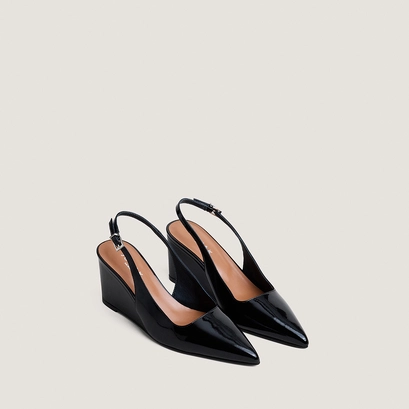 Wedge slingback pumps in black patent leather | dixtine