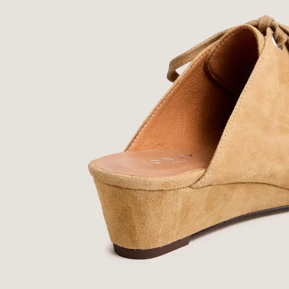 Lace-up wedge mules in honey suede | DOLEANE