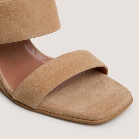 Wedge mules camel