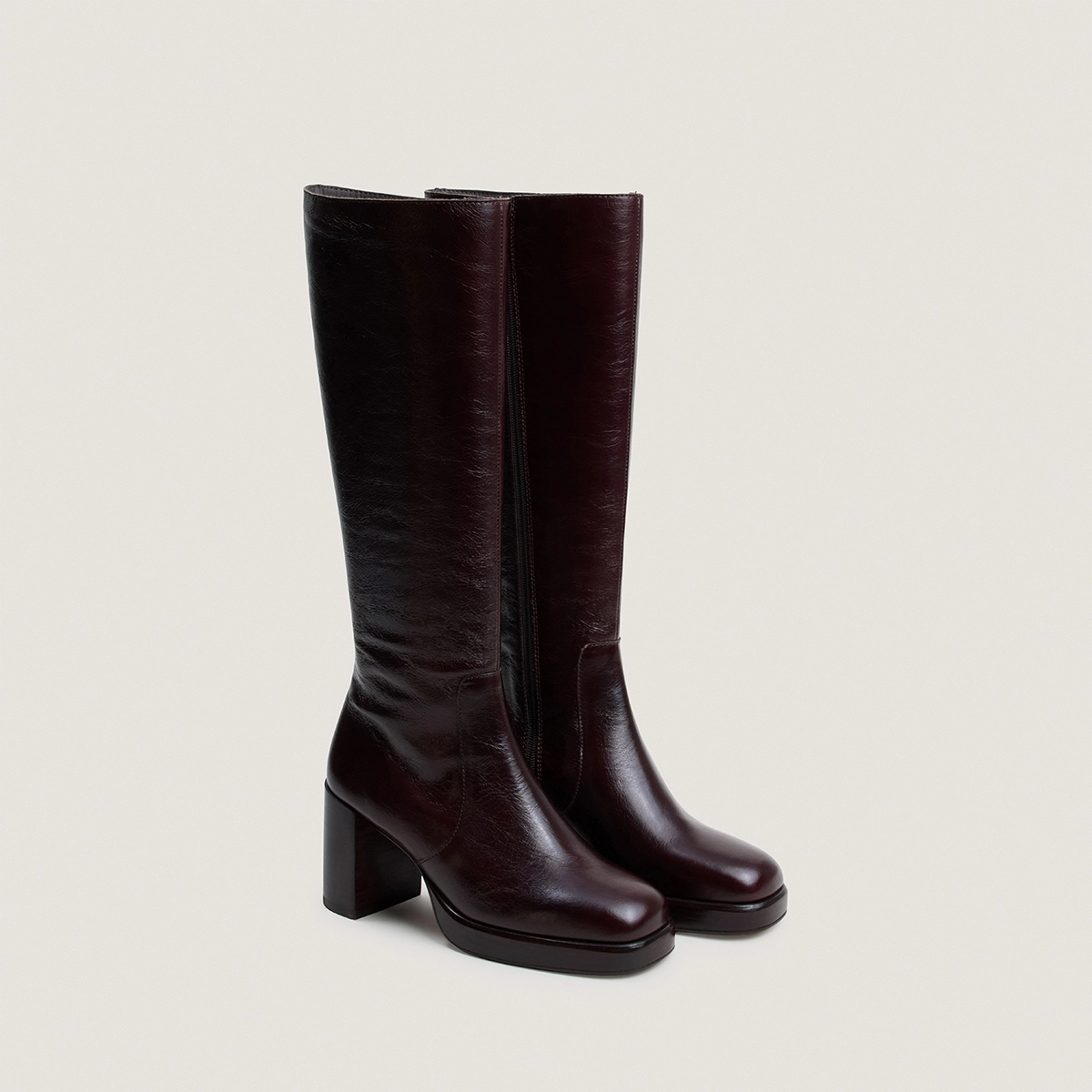 Platform boots in chocolate aged leather|BAM