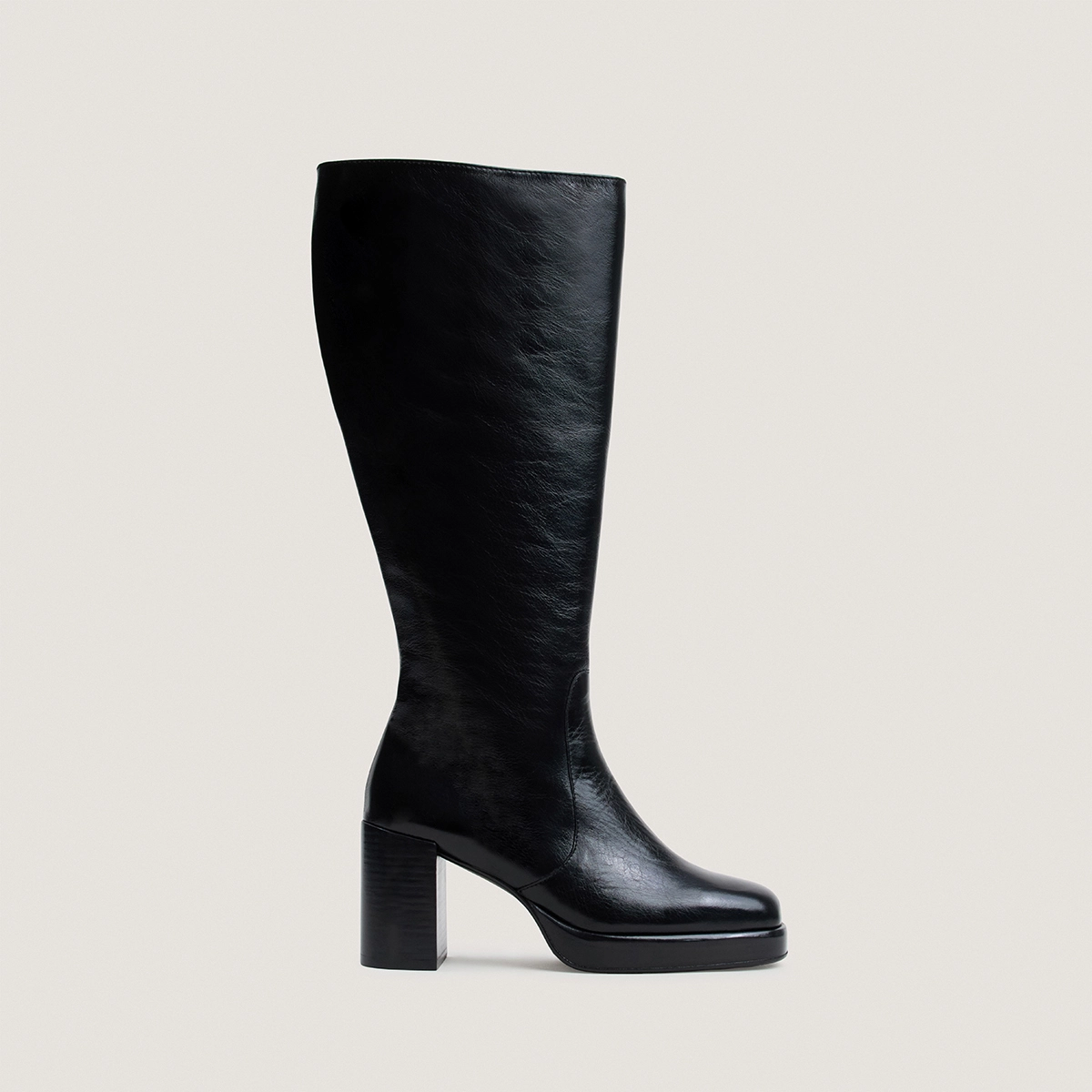 Platform boots in black aged leather calf size L|BAM