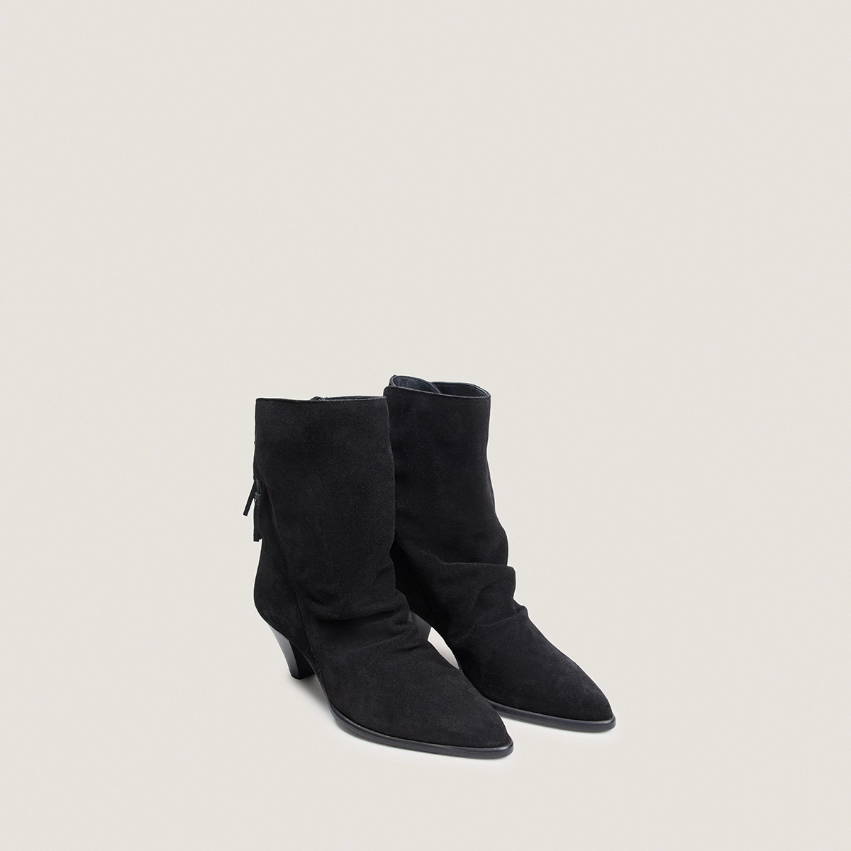 Back-lace ankle boots in black split leather | PIO