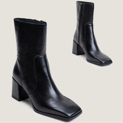 Heeled square toe ankle boots in black grained leather | brighton