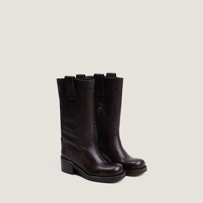 Riding boots dark brown
