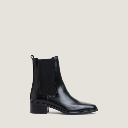 Low-heeled chelsea low boots black