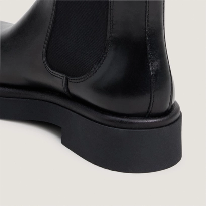Chunky-sole chelsea low boots black