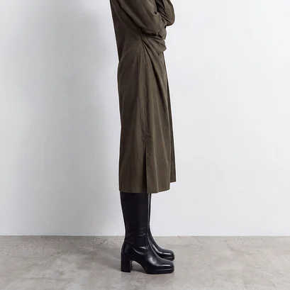 Platform boots in black aged leather | bam