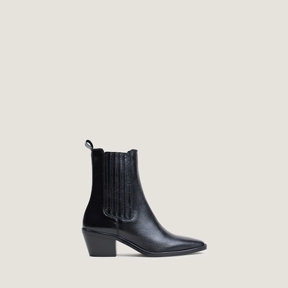 Heeled and gathered ankle boots in black grained leather | birman