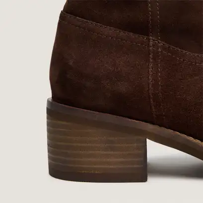Low-Heel Round-Toe Ankle Boots dark brown