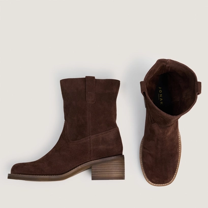 Low-Heel Round-Toe Ankle Boots dark brown
